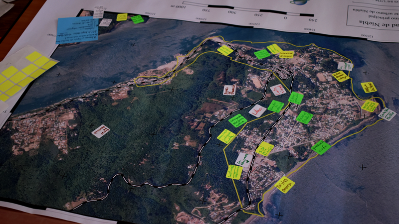 Cartografía participativa en Niebla Taller de monitoreo de la biodiversidad en la costa valdiviana